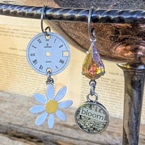 Christine Stoll - Time to Garden Earrings - Daisy Bloom